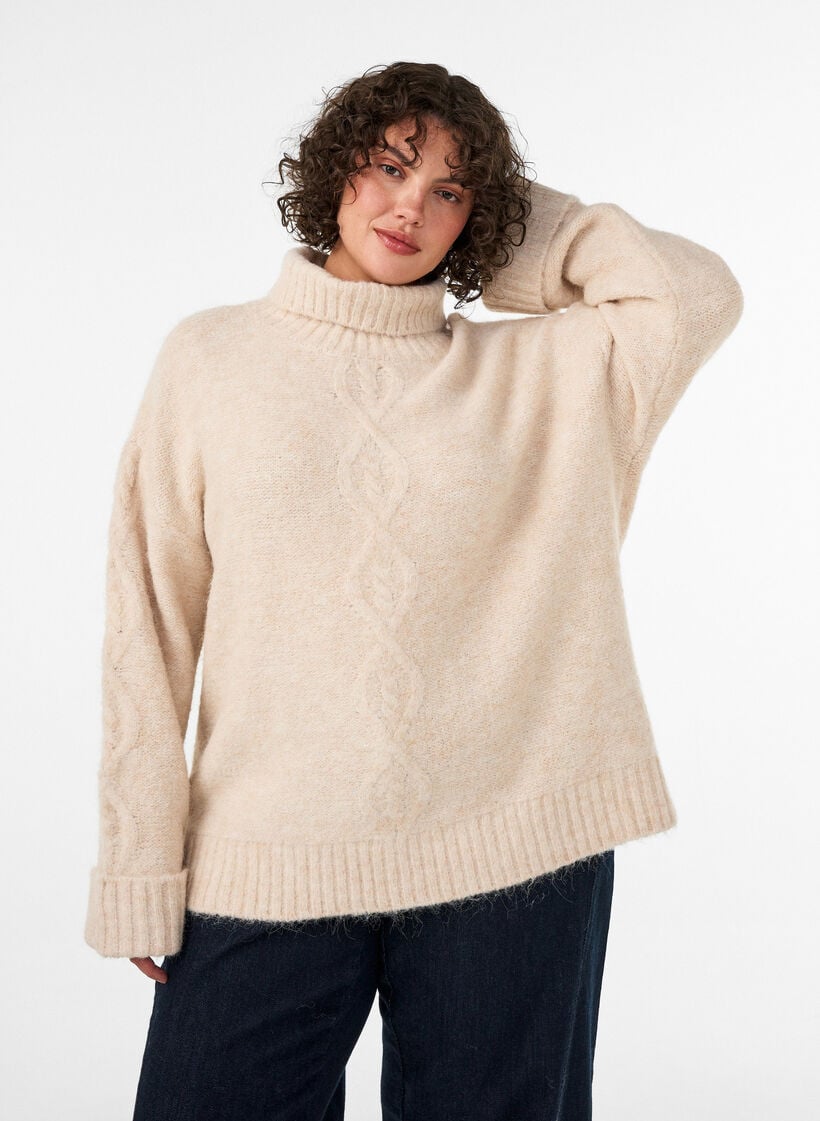 Pullover mit Rollkragen und Zopfmuster, Vanille, Model
