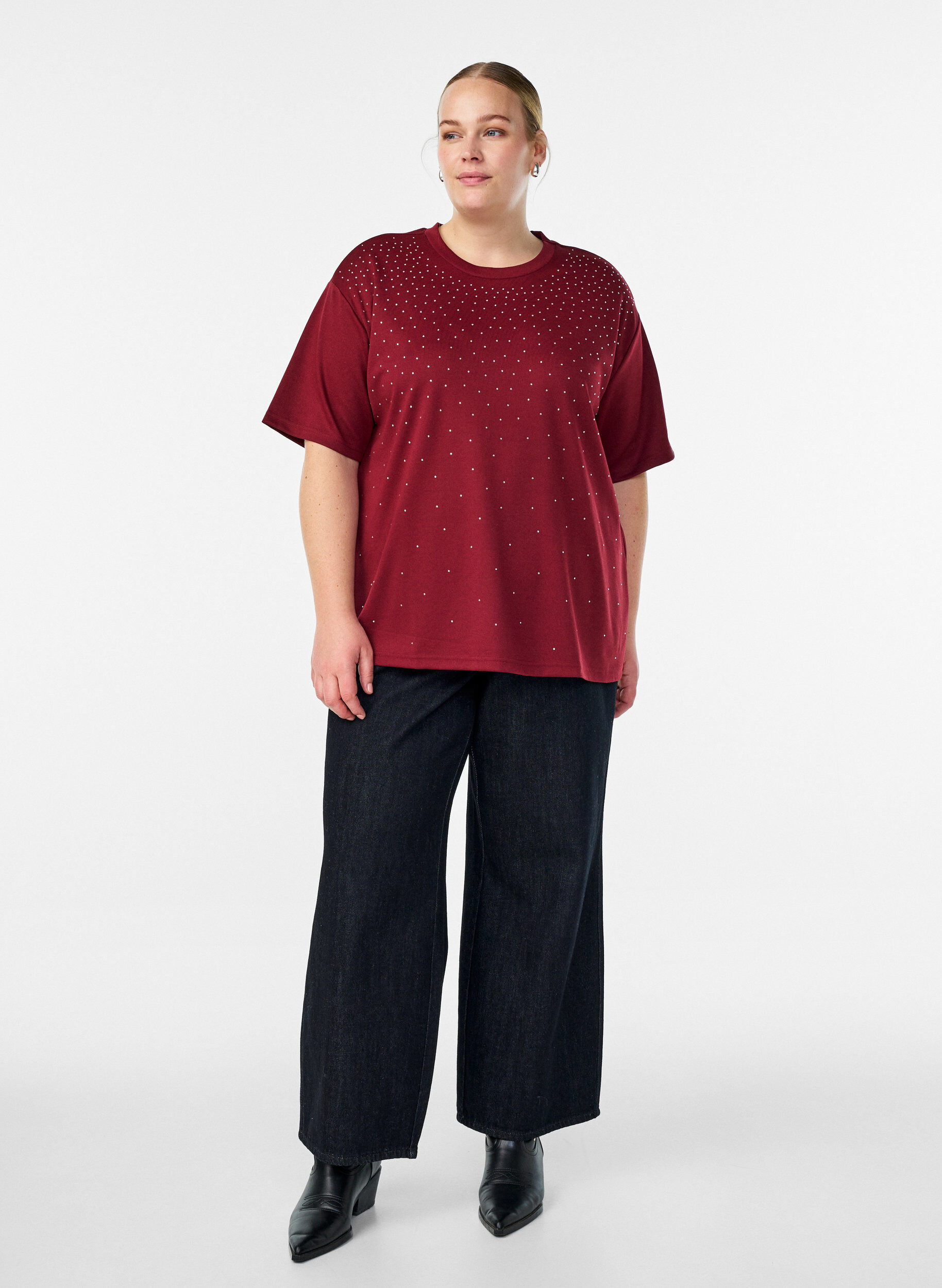 ZizziT-Shirt mit Strasssteinen und Rundhalsausschnitt, Dunkles Bordeaux, Model image number 1