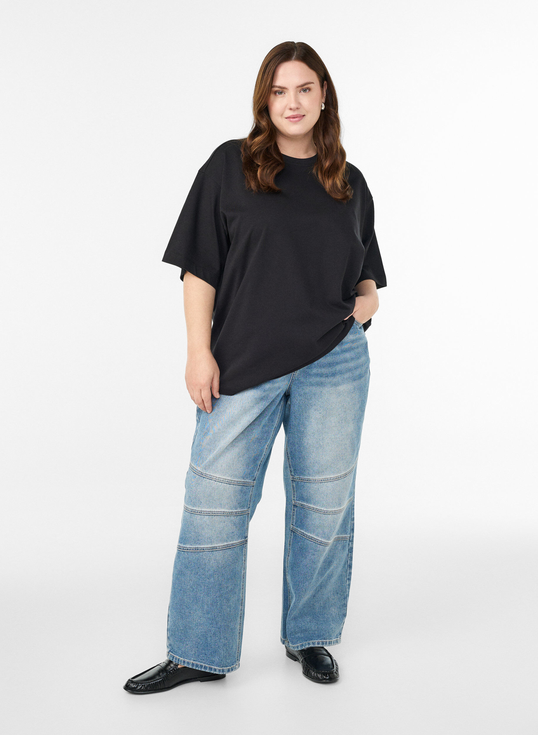 Zizzi Oversize-T-Shirt mit halben &Auml;rmeln, Schwarz, Model image number 1