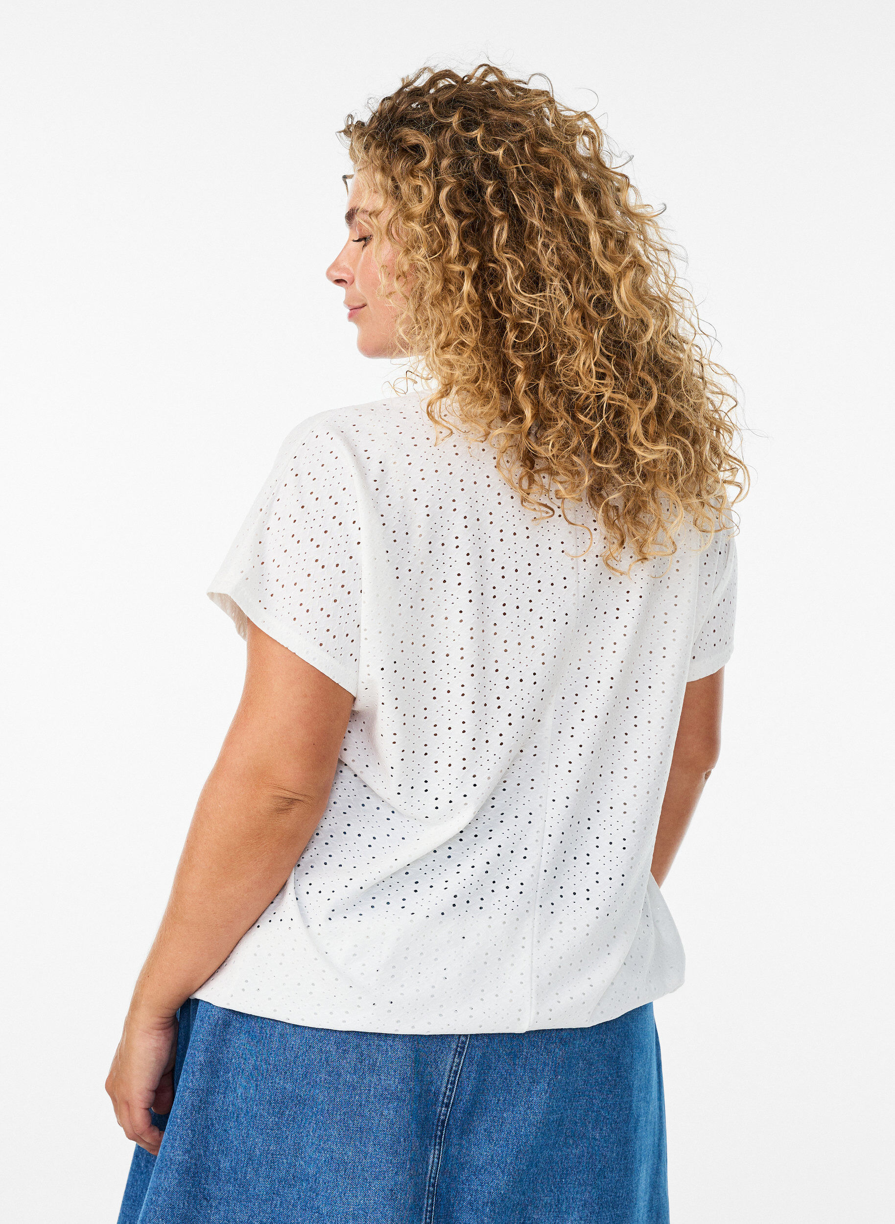 ZizziBluse mit Lochstickerei und Ballon&auml;rmeln, Wei&szlig;, Model image number 2