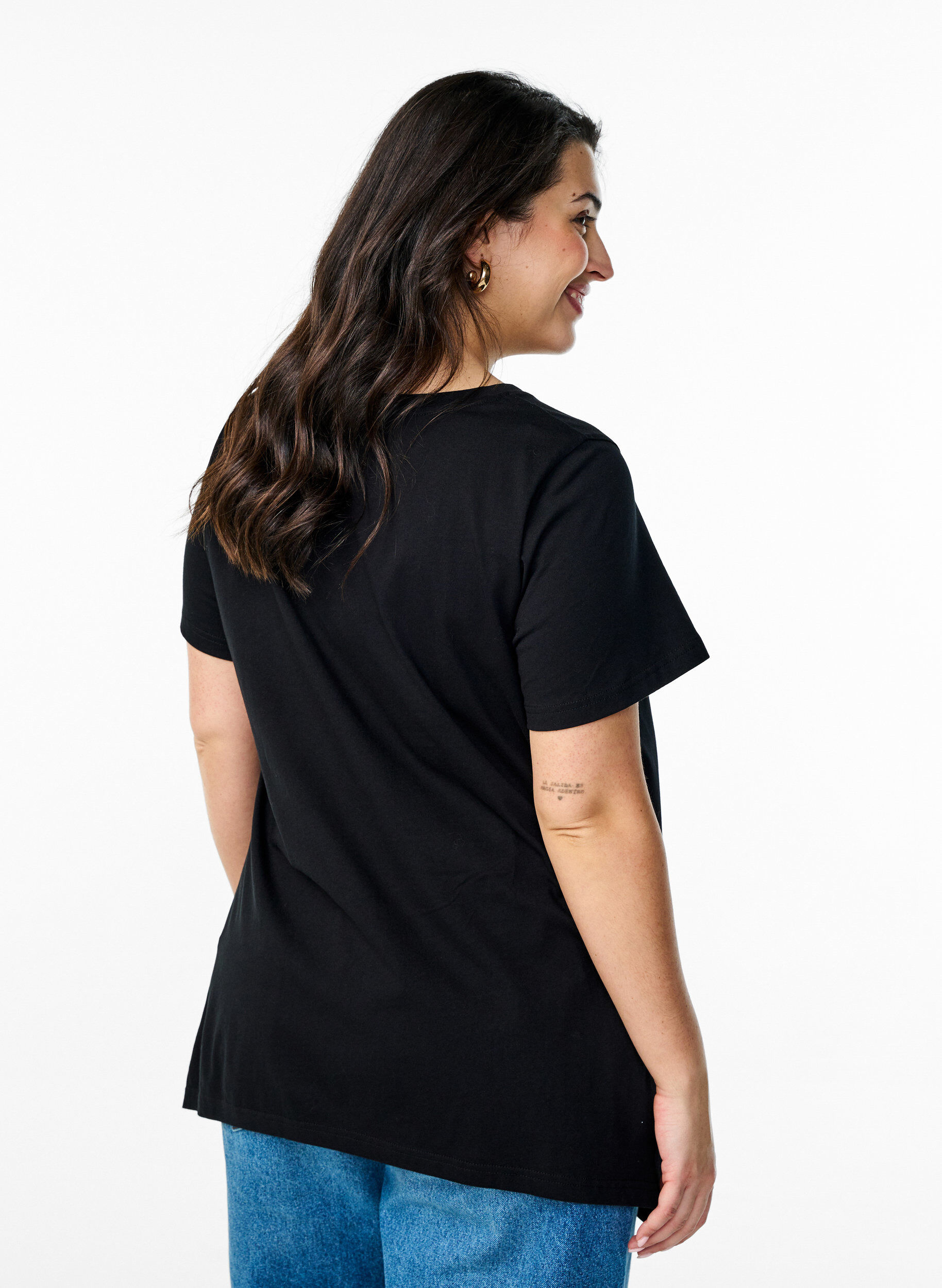 ZizziT-Shirt mit Rundhalsausschnitt und A-Linie, Schwarz, Model image number 2