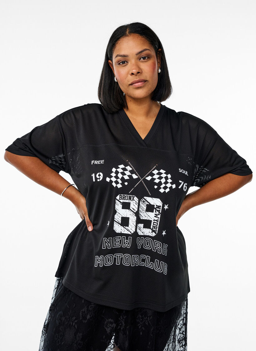 Sportliches T-Shirt mit Frontprint, Black, Model image number 0