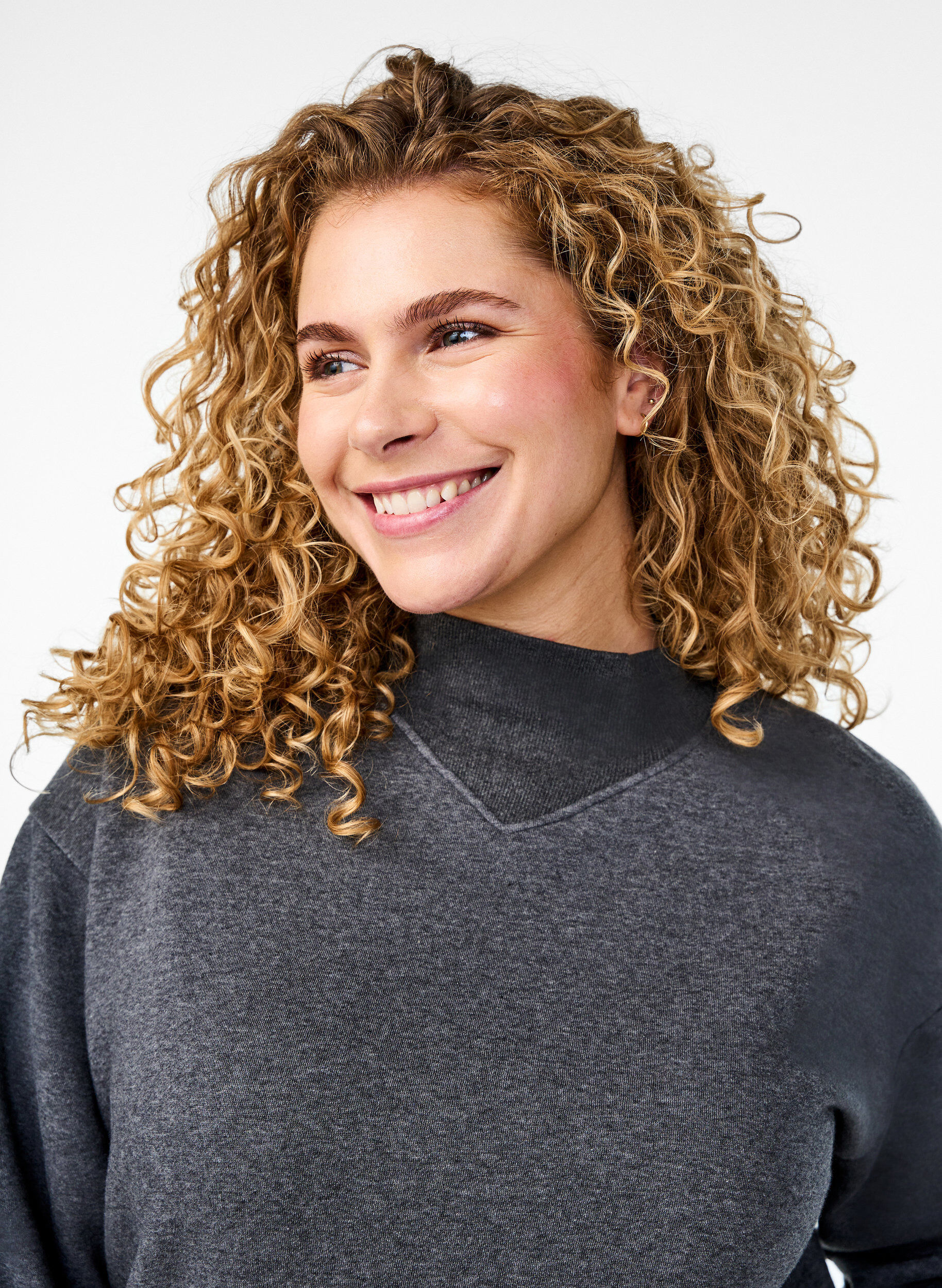 Zizzi Sweatshirt mit hohem Kragen und langen &Auml;rmeln, Grau, Model image number 3