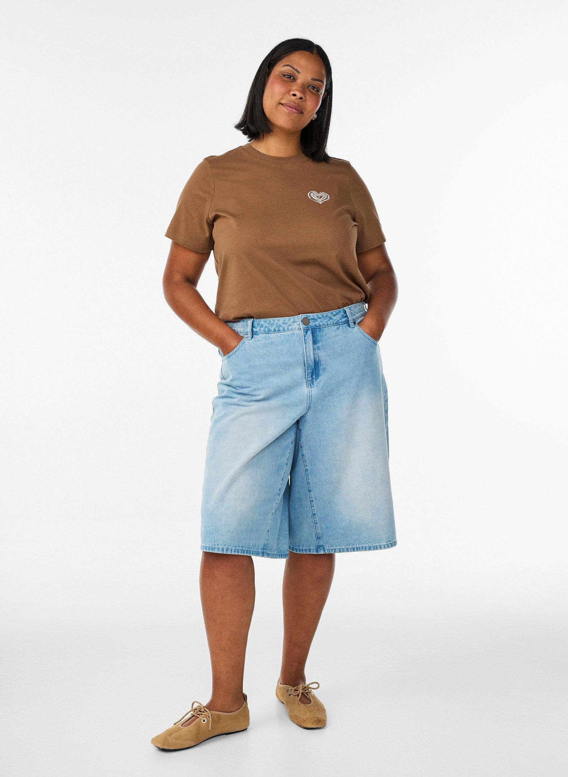 ZizziT-Shirt aus Baumwolle mit Print, Braun, Model image number 1