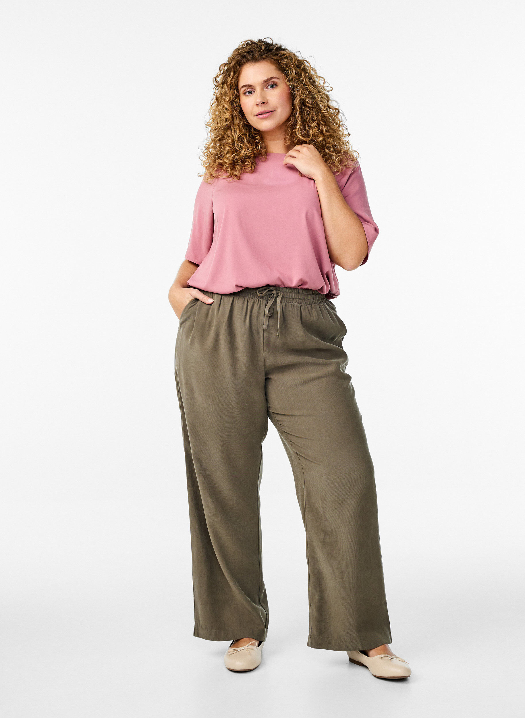 ZizziKurz&auml;rmelige, gewebte Bluse mit Rundhals, Rot, Model image number 1