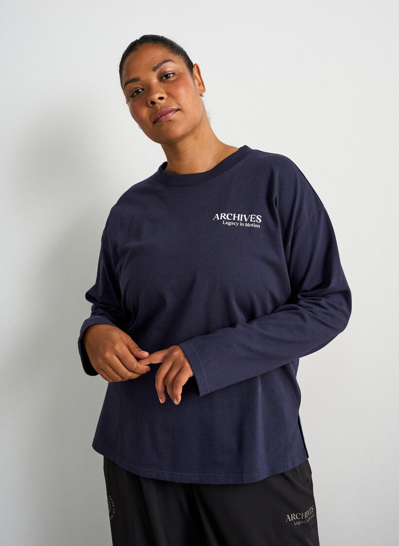 Lang&auml;rmelige Jerseybluse mit Textprint, Blau, Model image number 0