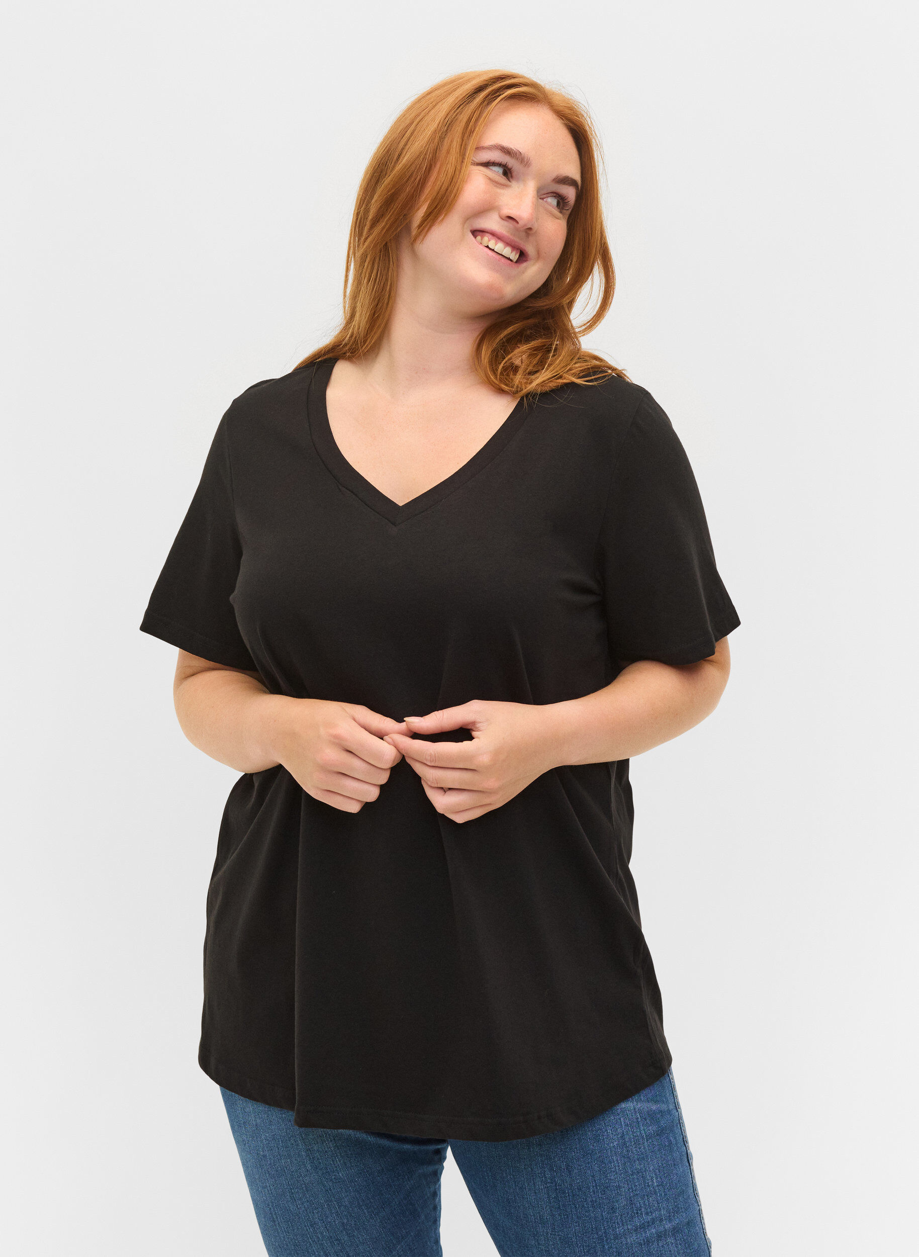 Zizzi 2er-Pack basic T-Shirts aus Baumwolle, Black/Black, Model image number 0