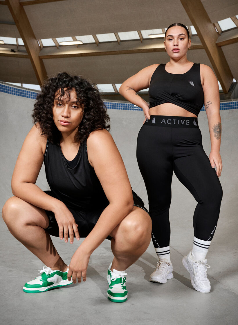 Sport-BH mit Kreuzdetails, Black, Image image number 0