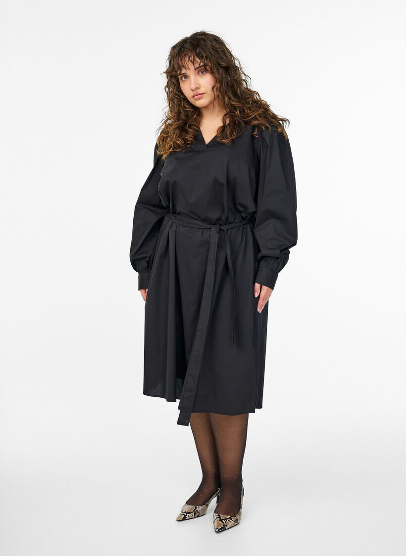 Kleid aus Bio-Baumwolle mit Bindegürtel, Schwarz, Model image number 0
