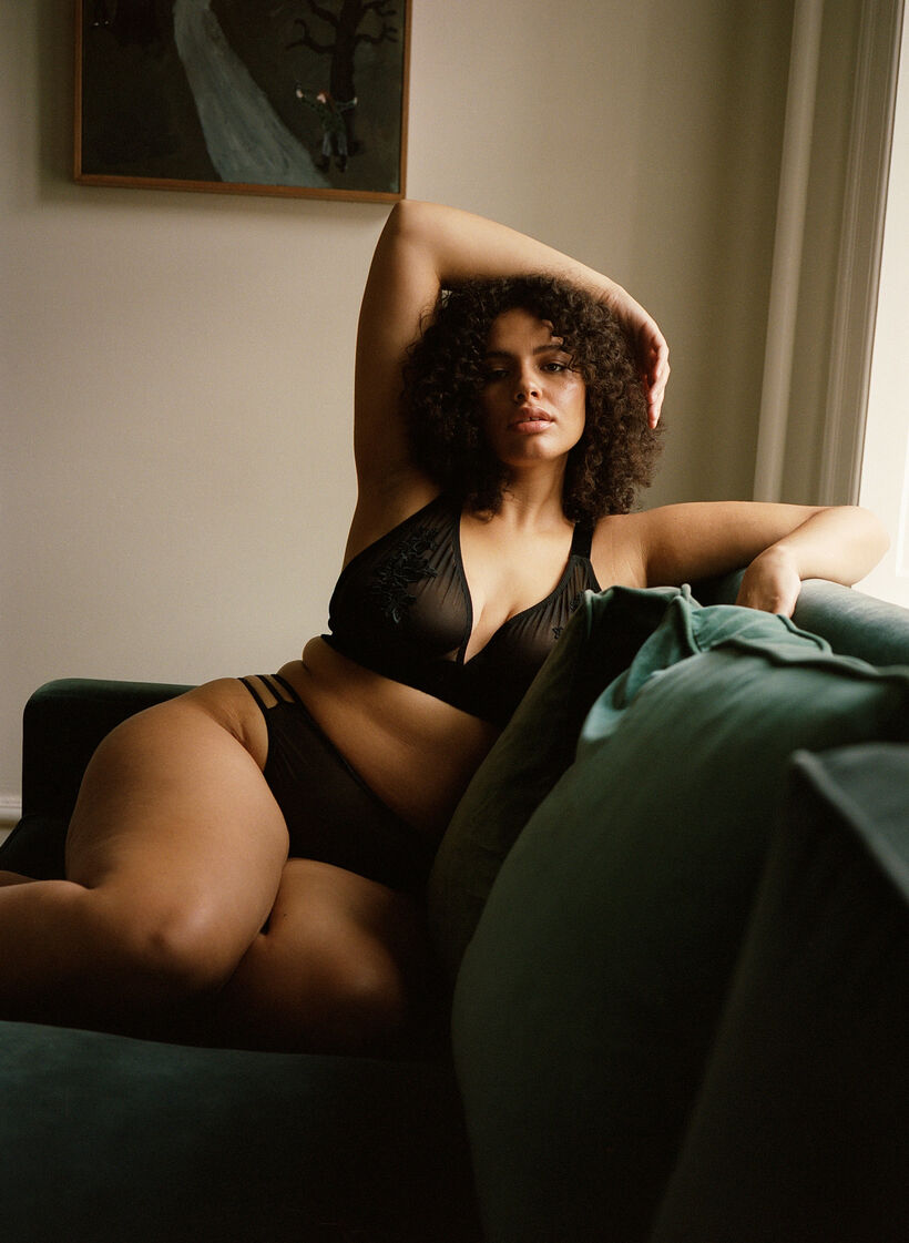 Mesh-BH mit Velours und Spitze, Black, Image image number 0