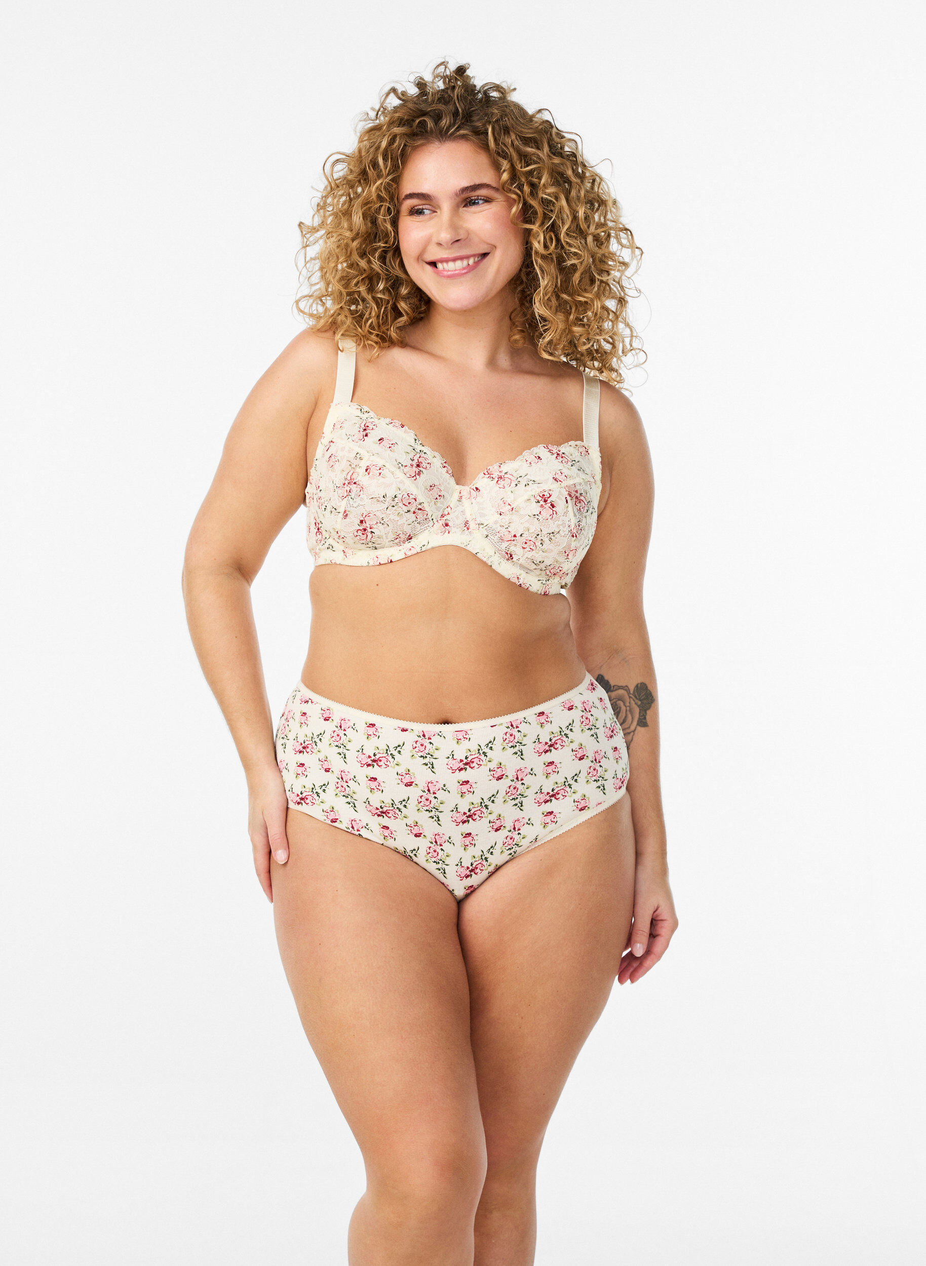 Zizzi 5er-Pack Slip aus gerippter Baumwolle, Vanille, Model image number 1