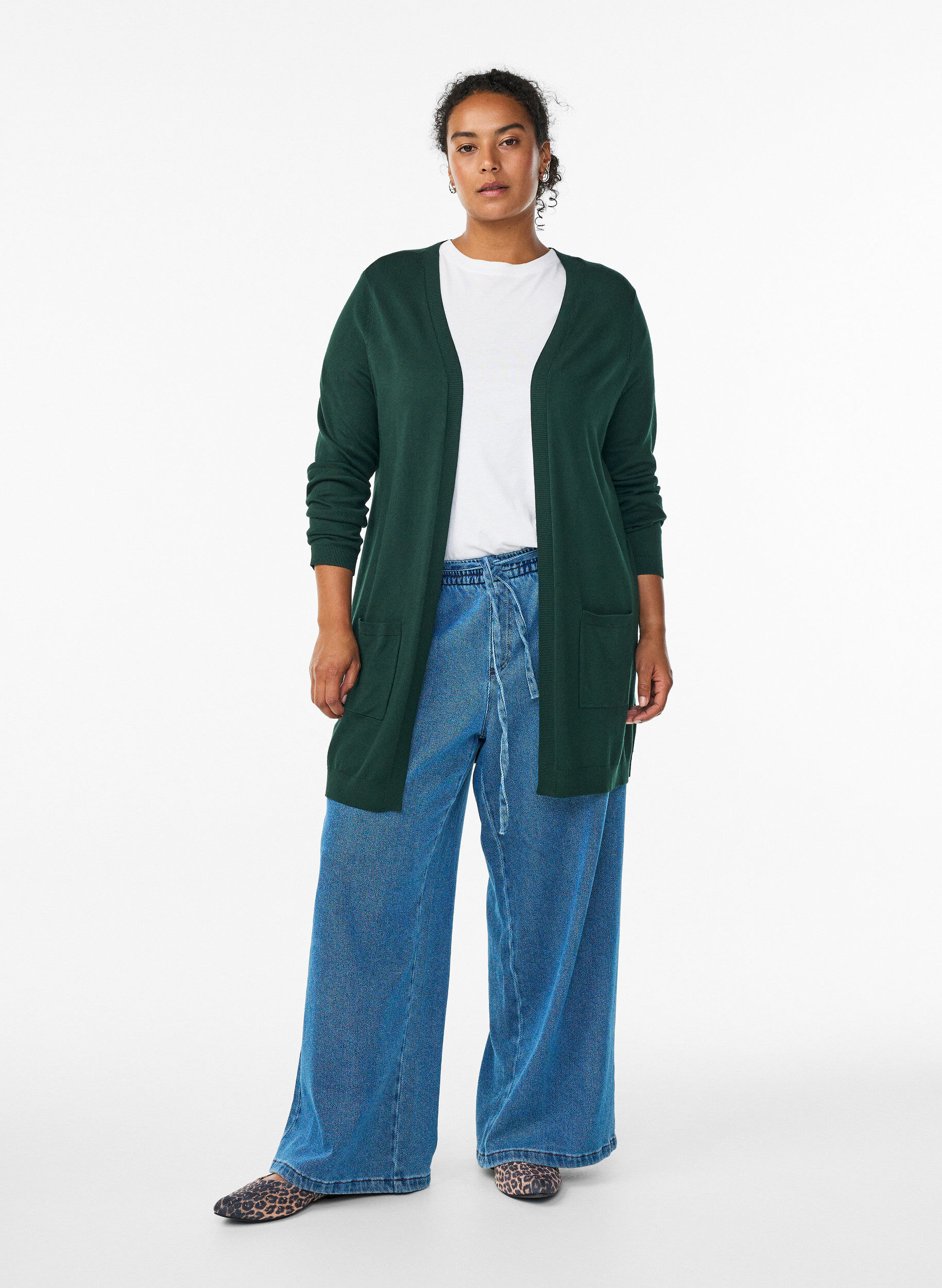 Zizzi Lange Strickjacke aus Viskose-Mischung, Gr&uuml;n, Model image number 1