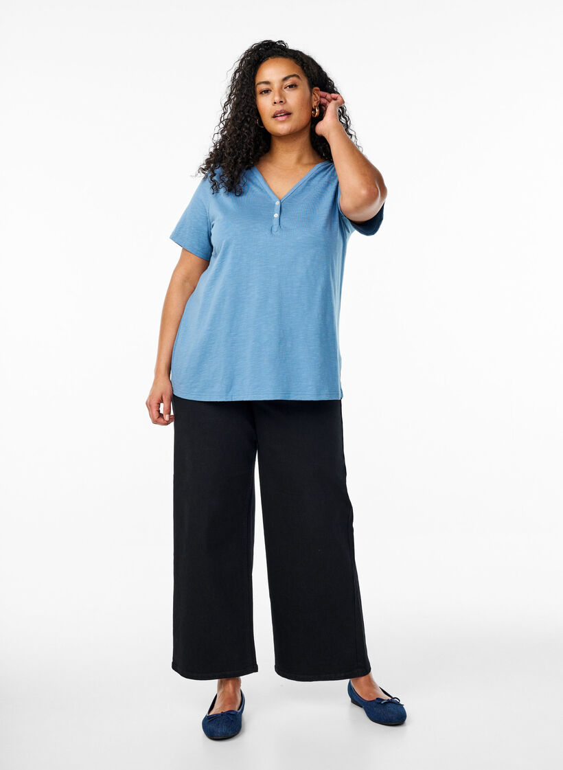 FLASH - T-Shirt mit Knopfleiste, Blau, Model image number 1