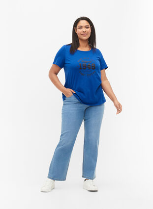 Hoch taillierte Gemma Jeans mit normaler Passform, Light blue, Model image number 0
