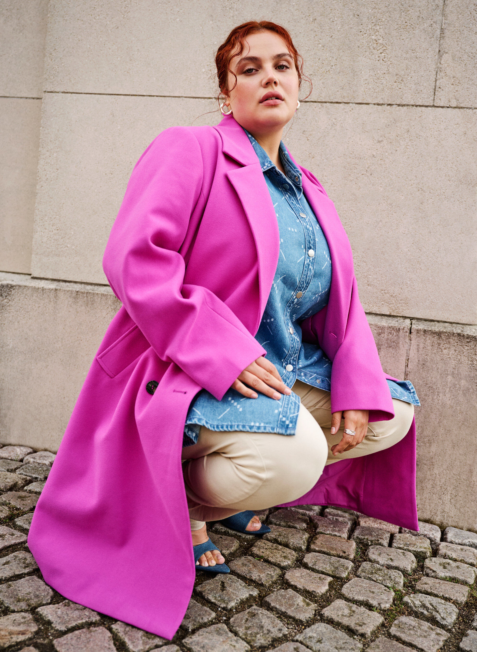 Zizzi Mantel mit doppelreihigem Knopfverschluss, Purple Orchid, Image image number 0