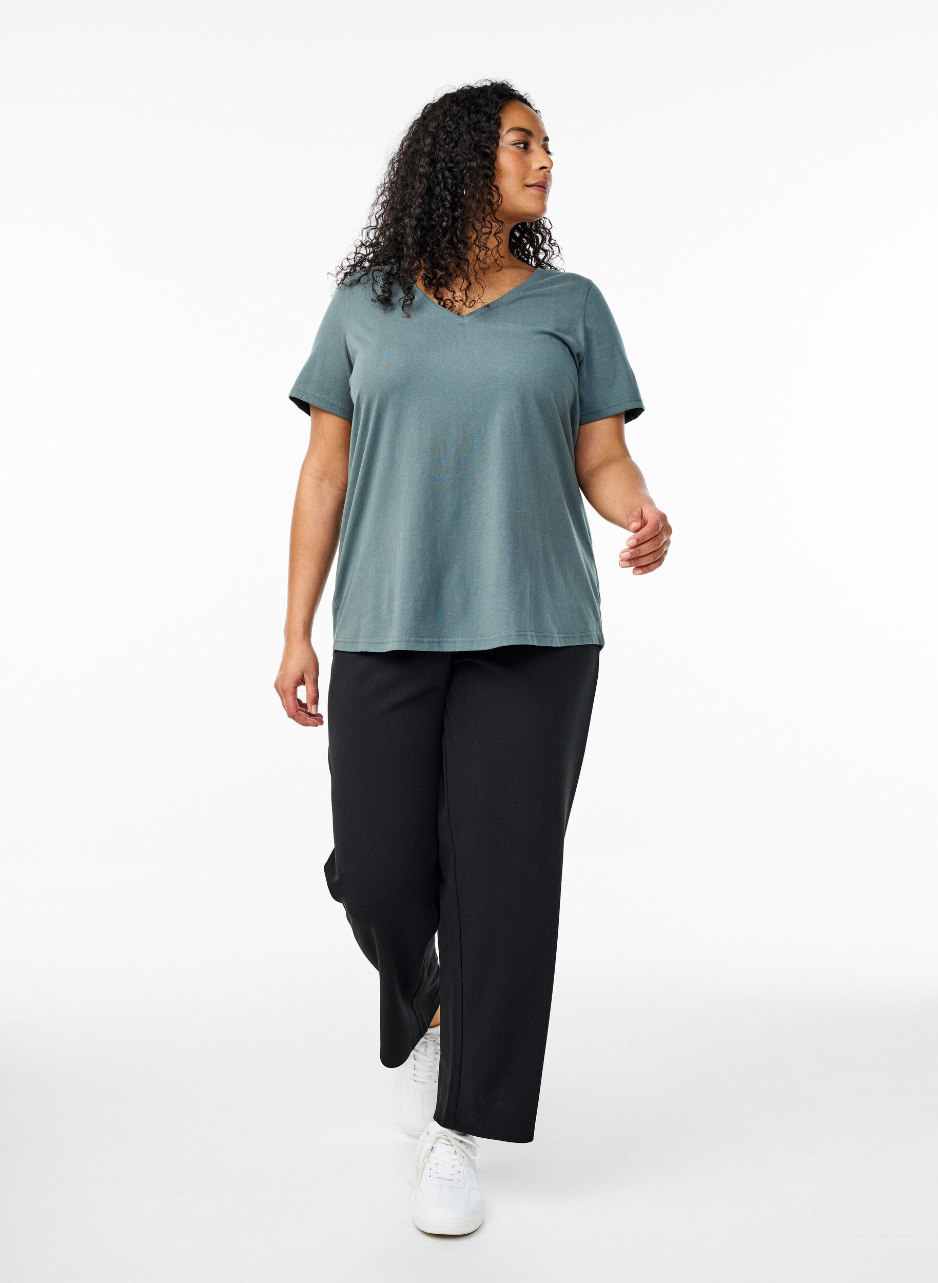 Zizzi FLASH - T-Shirt mit V-Ausschnitt, Gr&uuml;n, Model image number 1