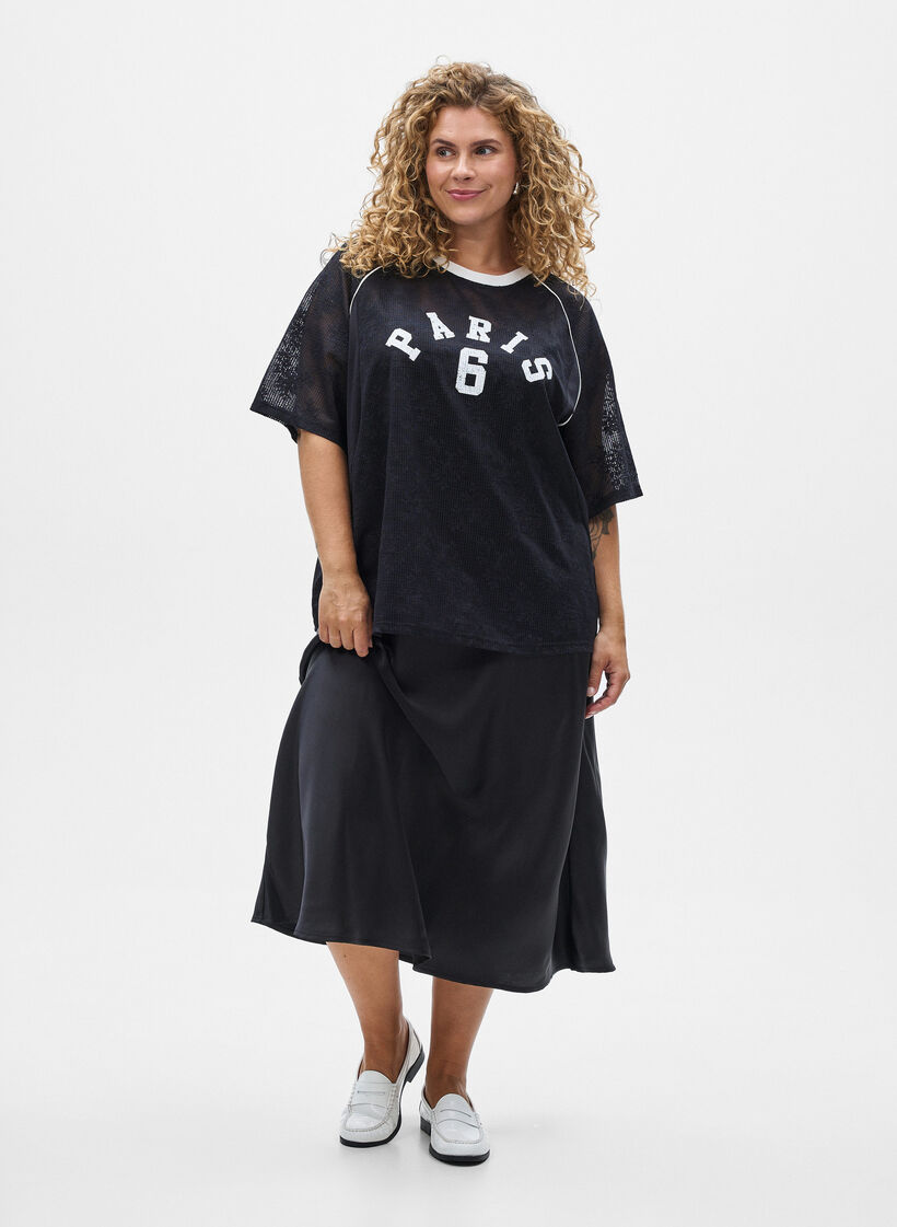 Midirock aus Satin, Schwarz, Model image number 1