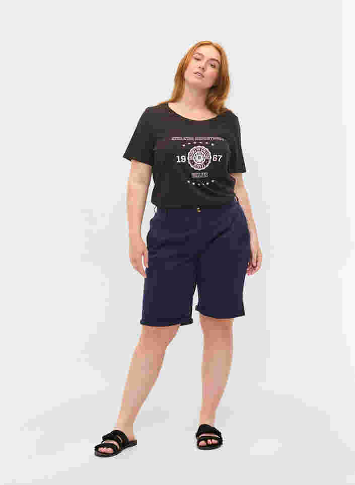 Kurzärmeliges Baumwoll-T-Shirt mit Druck, Black, Model image number 2