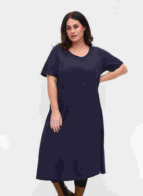 T-Shirt-Kleid aus Baumwolle mit Schlitz