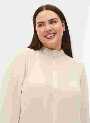 Langärmelige Tunika mit Rüschenkragen, Warm Off-white, Model image number 2
