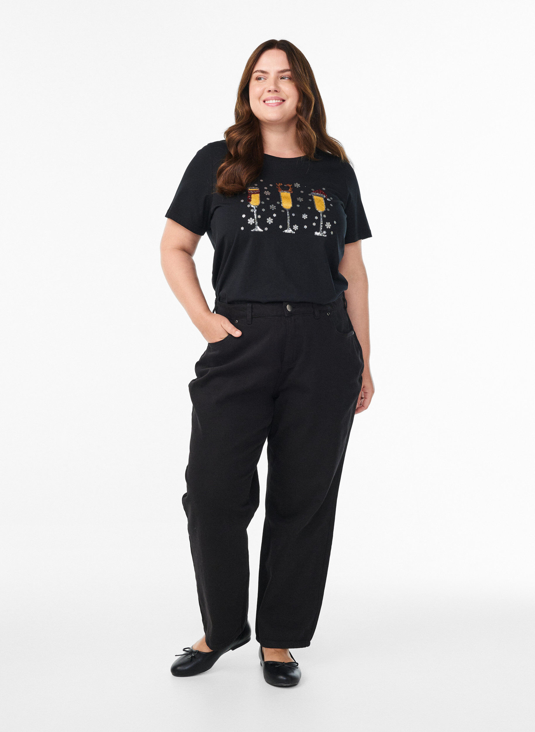 ZizziWeihnachts-T-Shirt aus Bio-Baumwolle, Schwarz, Model image number 1