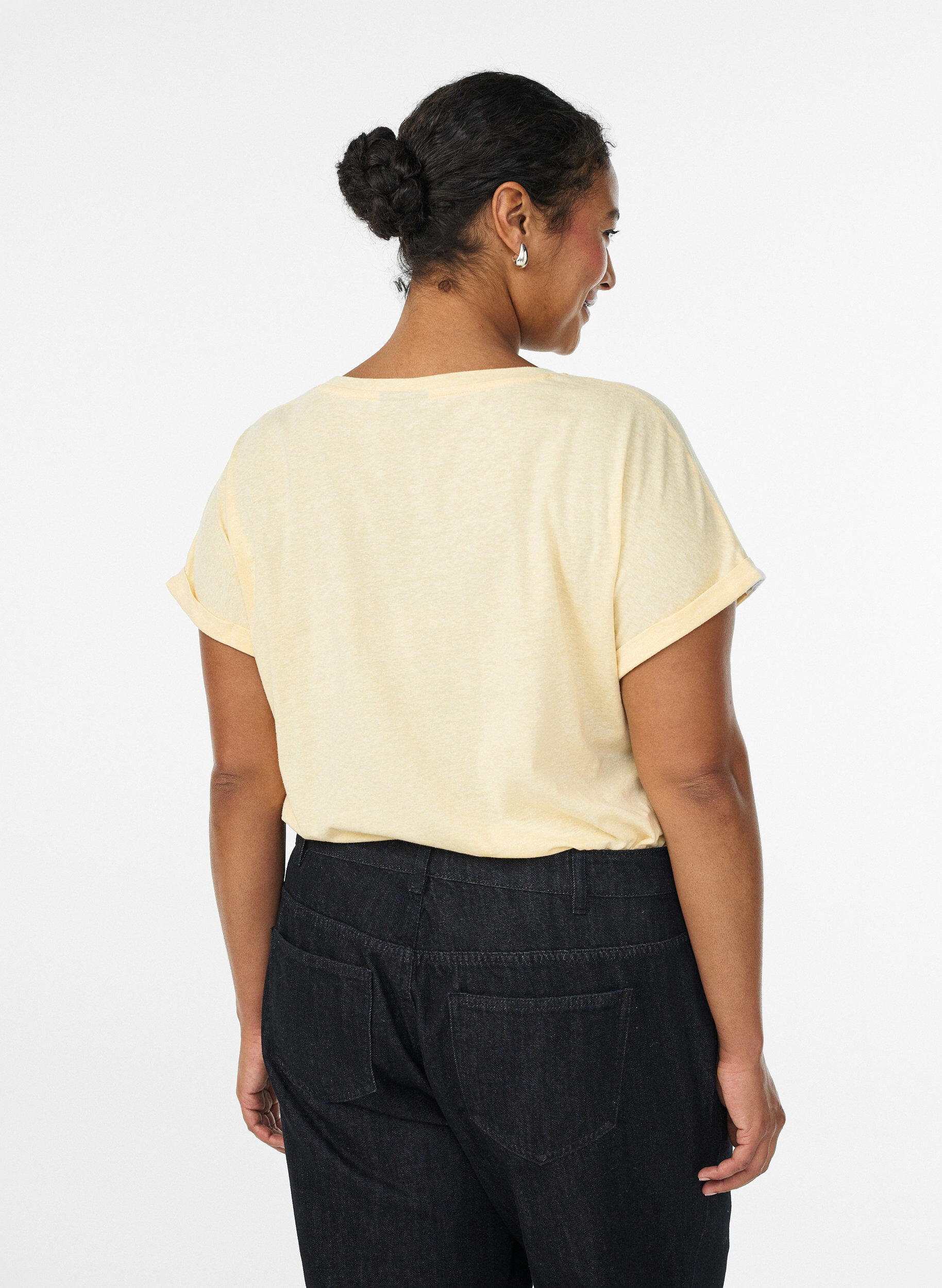 Zizzi Melange T-Shirt mit kurzen &Auml;rmeln, Gelb, Model image number 2