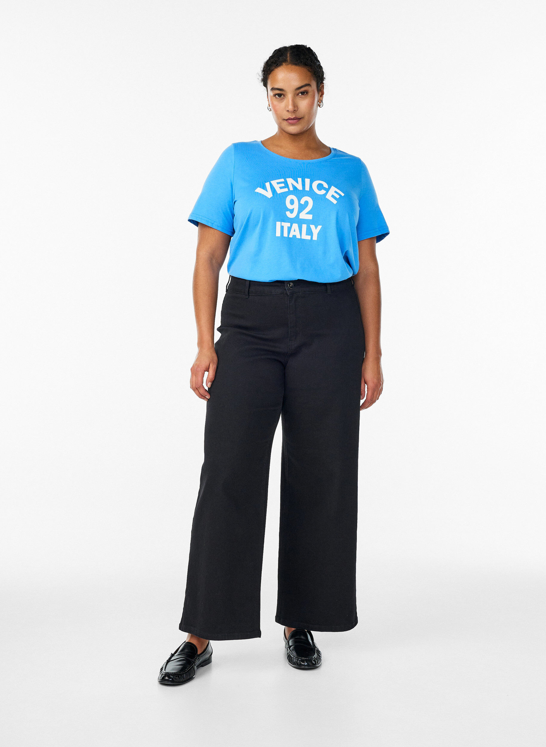 Zizzi FLASH - T-Shirt mit Print, Blau, Model image number 1