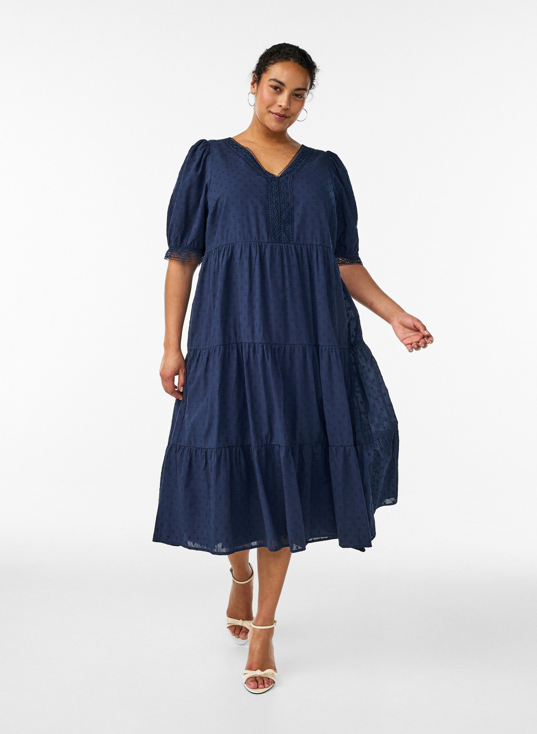 Zizzi Midikleid aus strukturierter Baumwolle mit H&auml;keldetails, Blau, Model image number 0