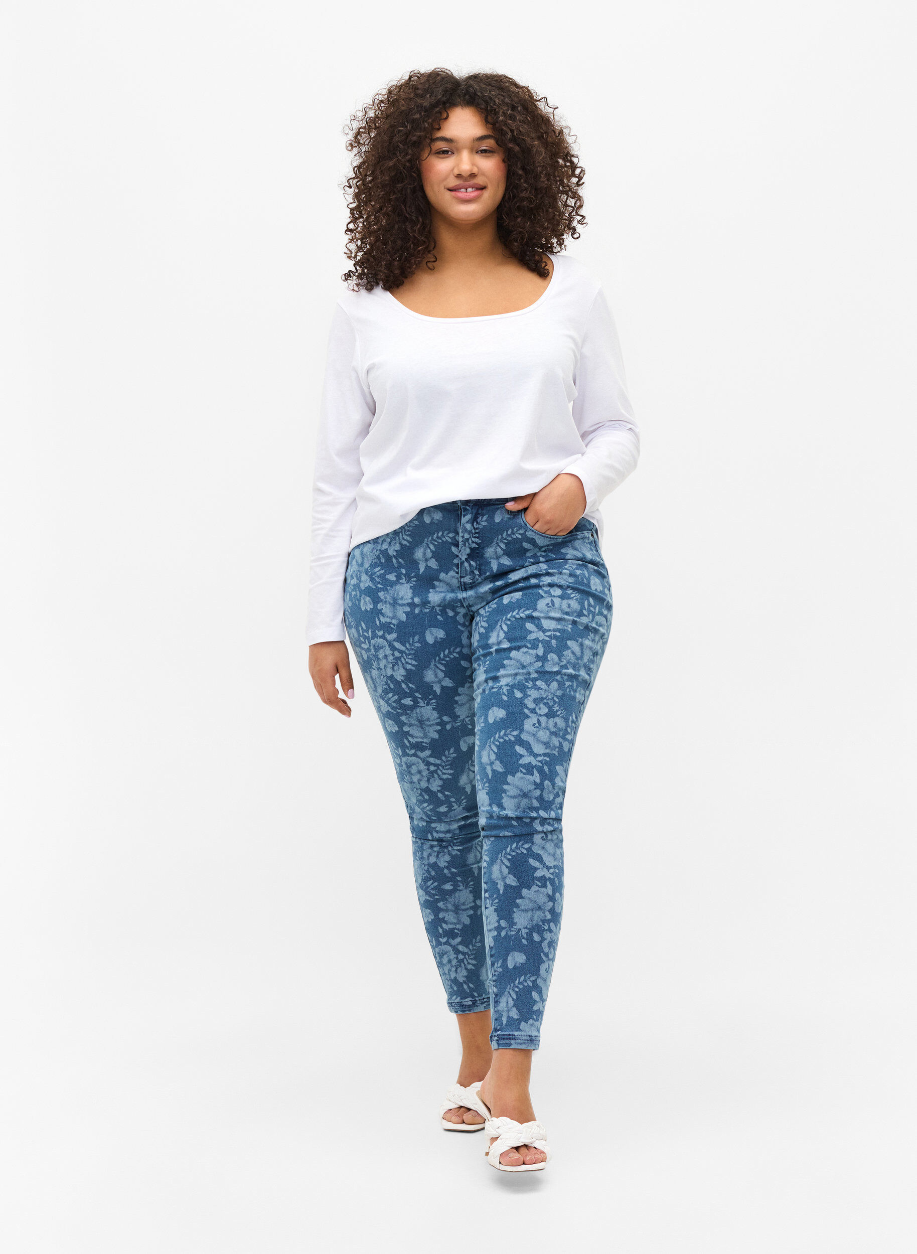Zizzi 2er-Pack Basic-Bluse aus Baumwolle, Navy B/B White, Model image number 2