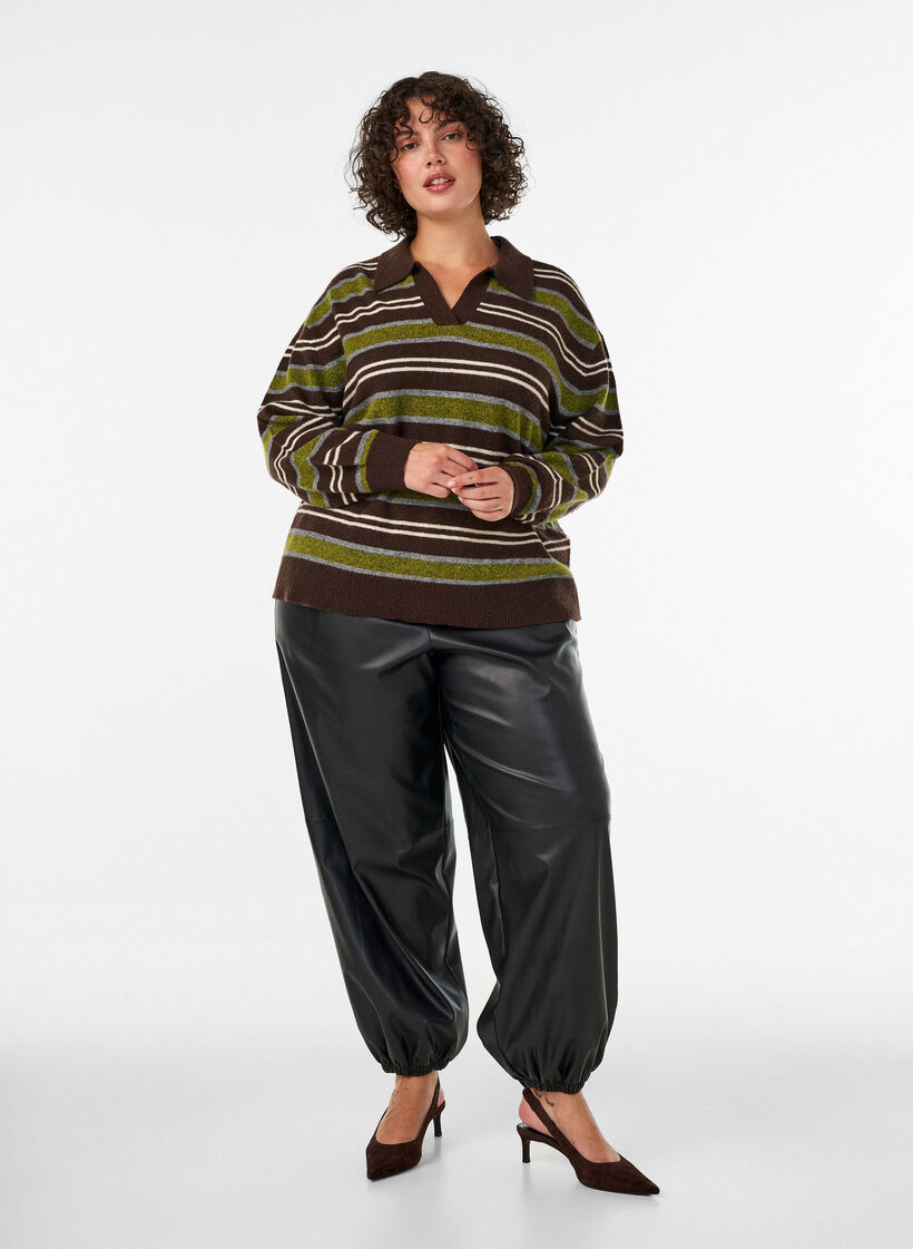 Ballonhose aus Kunstleder, Schwarz, Model image number 0