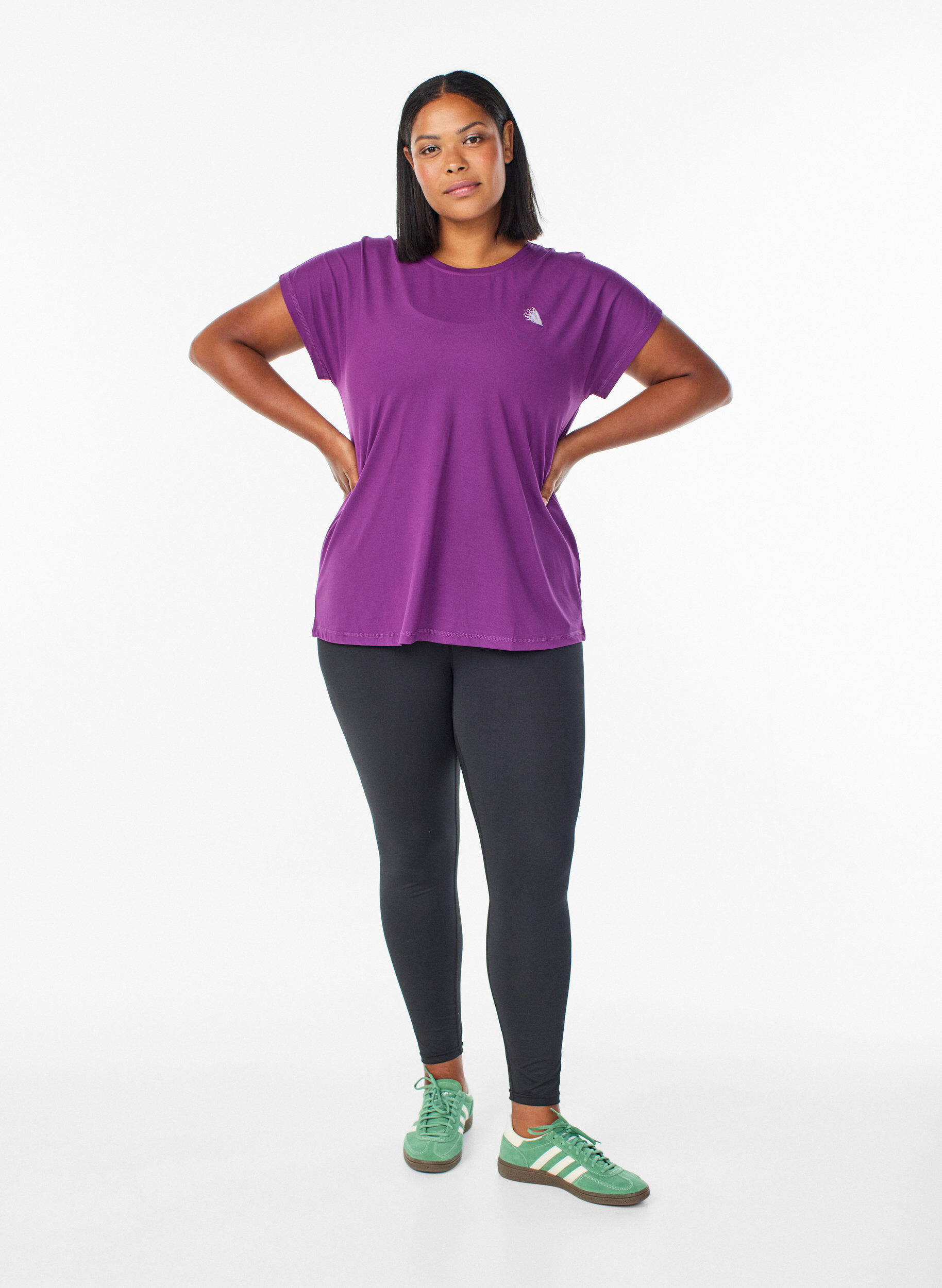 ZizziEinfarbiges Trainings-T-Shirt, Lila, Model image number 1