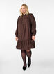 Kurzes Kleid mit Rüschenkragen, Seal Brown, Model image number 2