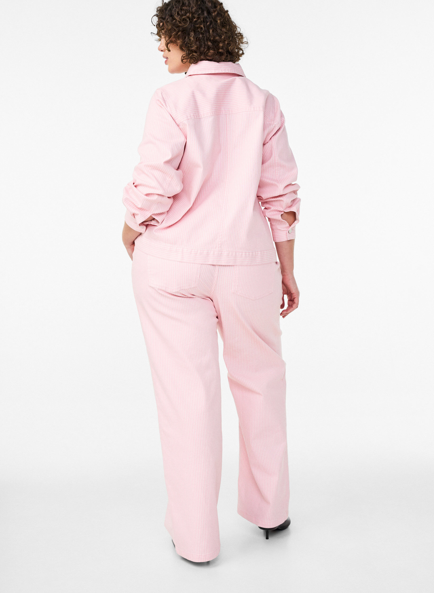 Zizzi Farbige Myra Jeans mit Streifen und weiten Beinen, Pink, Model image number 1