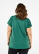 Einfarbiges Trainings-T-Shirt, Posy Green, Model image number 1