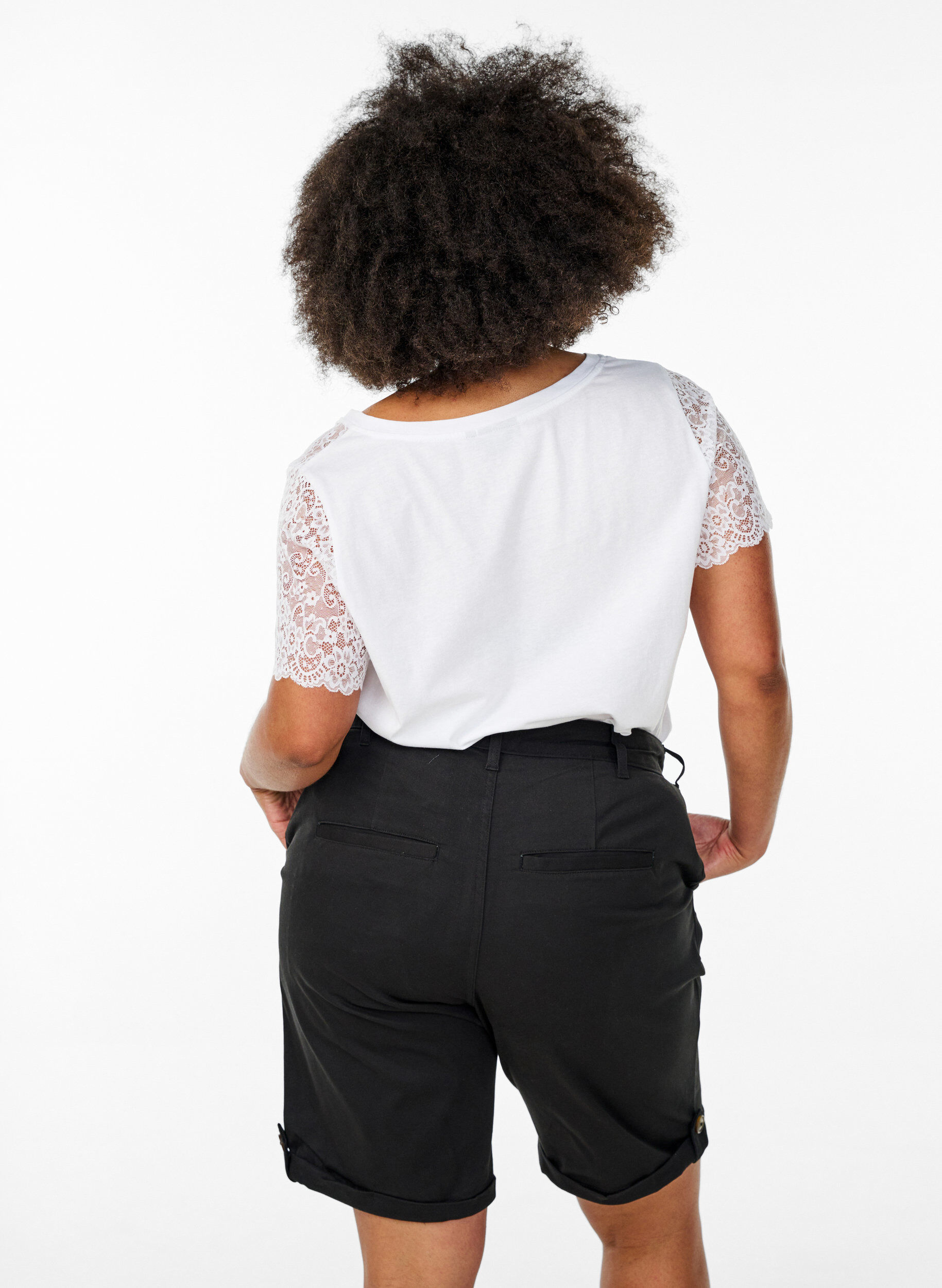 Zizzi Chino Kurze Hosen mit Taschen, Schwarz, Model image number 2