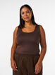 Eng anliegendes Basic-Top mit Wendefunktion, Braun, Model image number 0