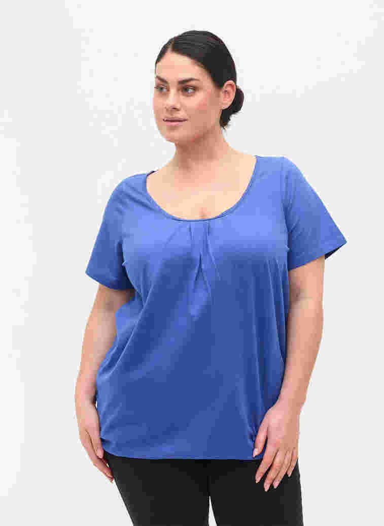 Kurzarm Baumwoll-T-Shirt, Dazzling Blue, Model
