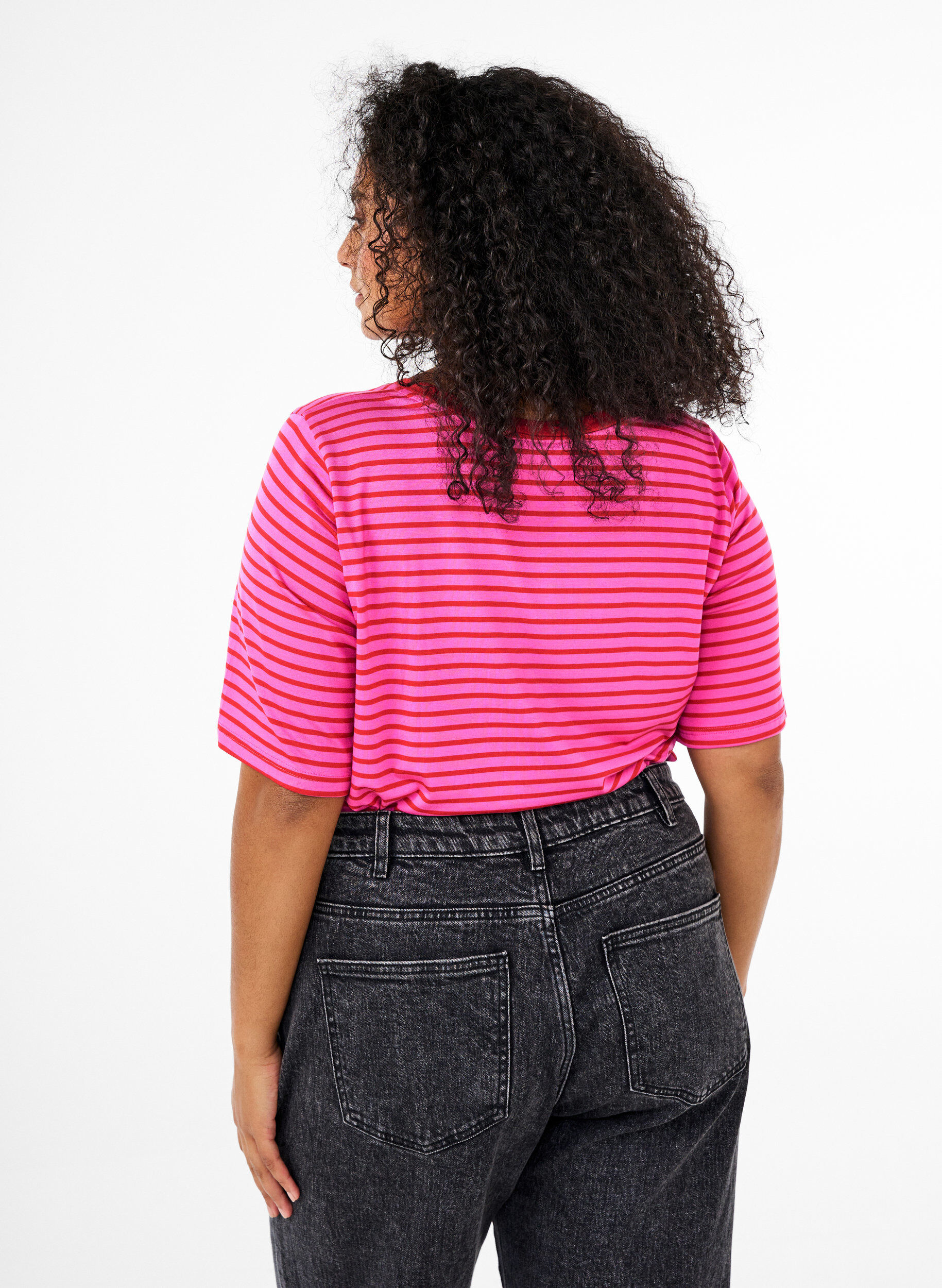 Zizzi T-Shirt mit TENCEL&trade; Lyocell und Streifen, Rot, Model image number 2