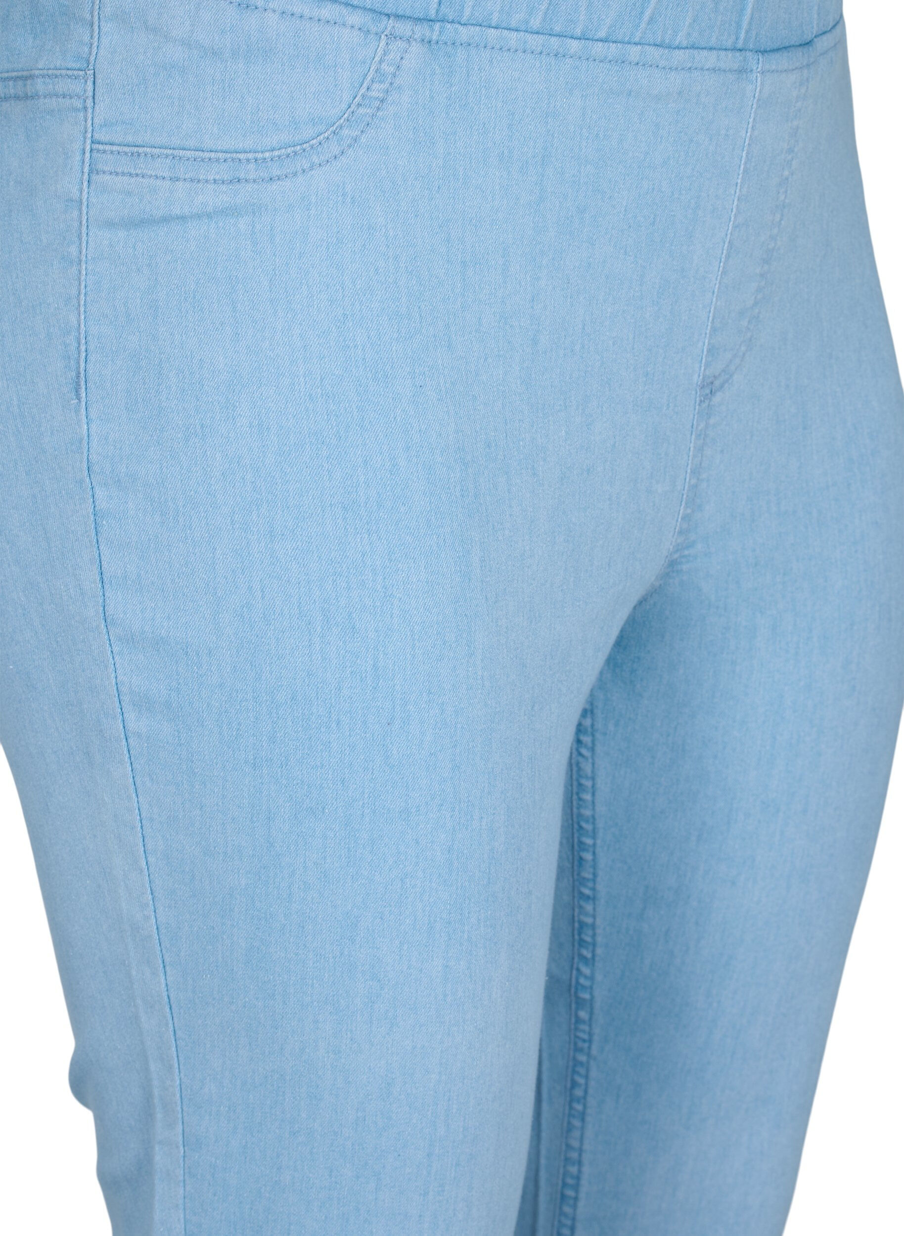 Zizzi Caprihose in Baumwollmischung, Light blue denim, Packshot image number 2
