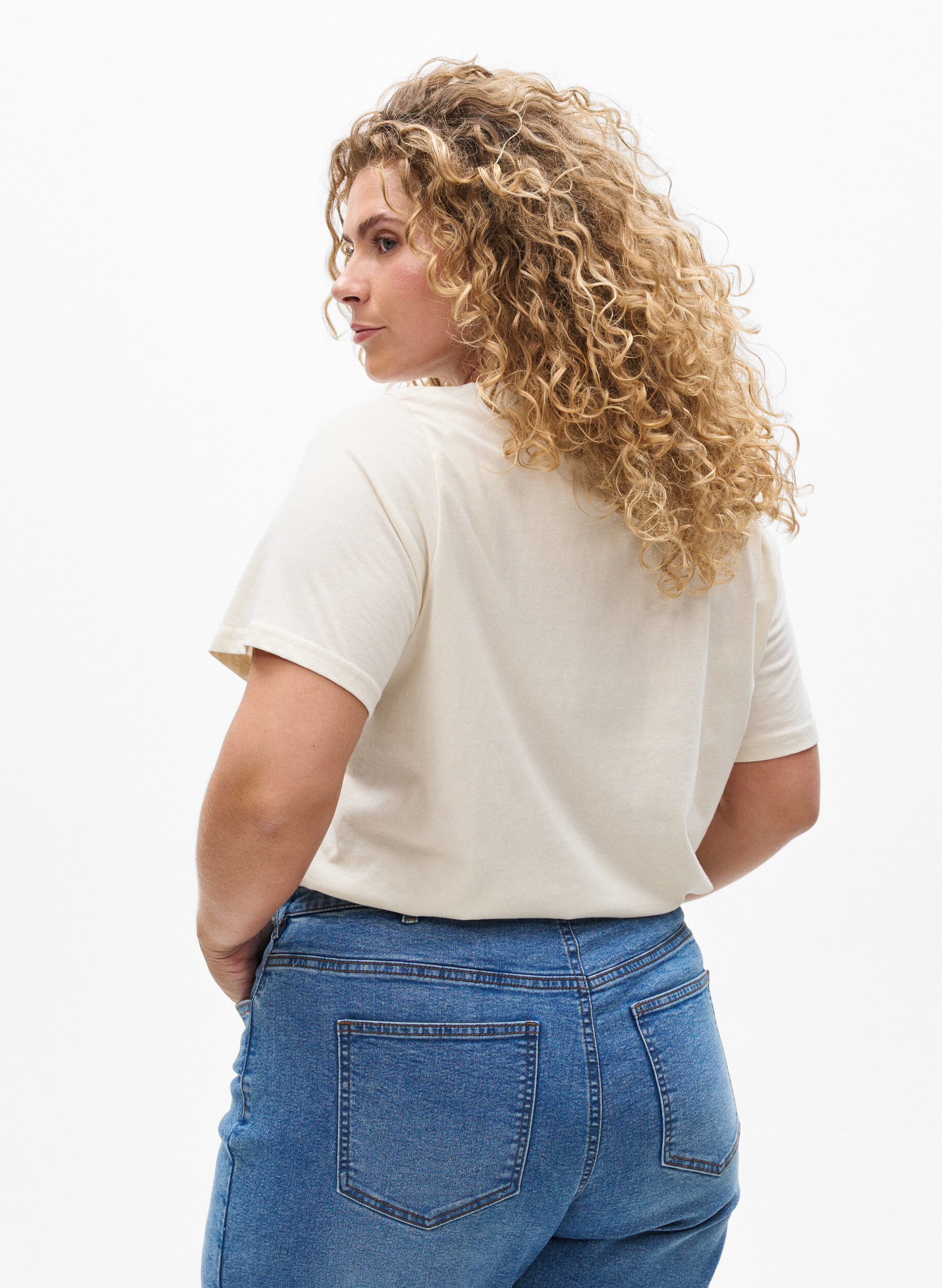 Zizzi T-Shirt mit Print, Vanille, Model image number 2