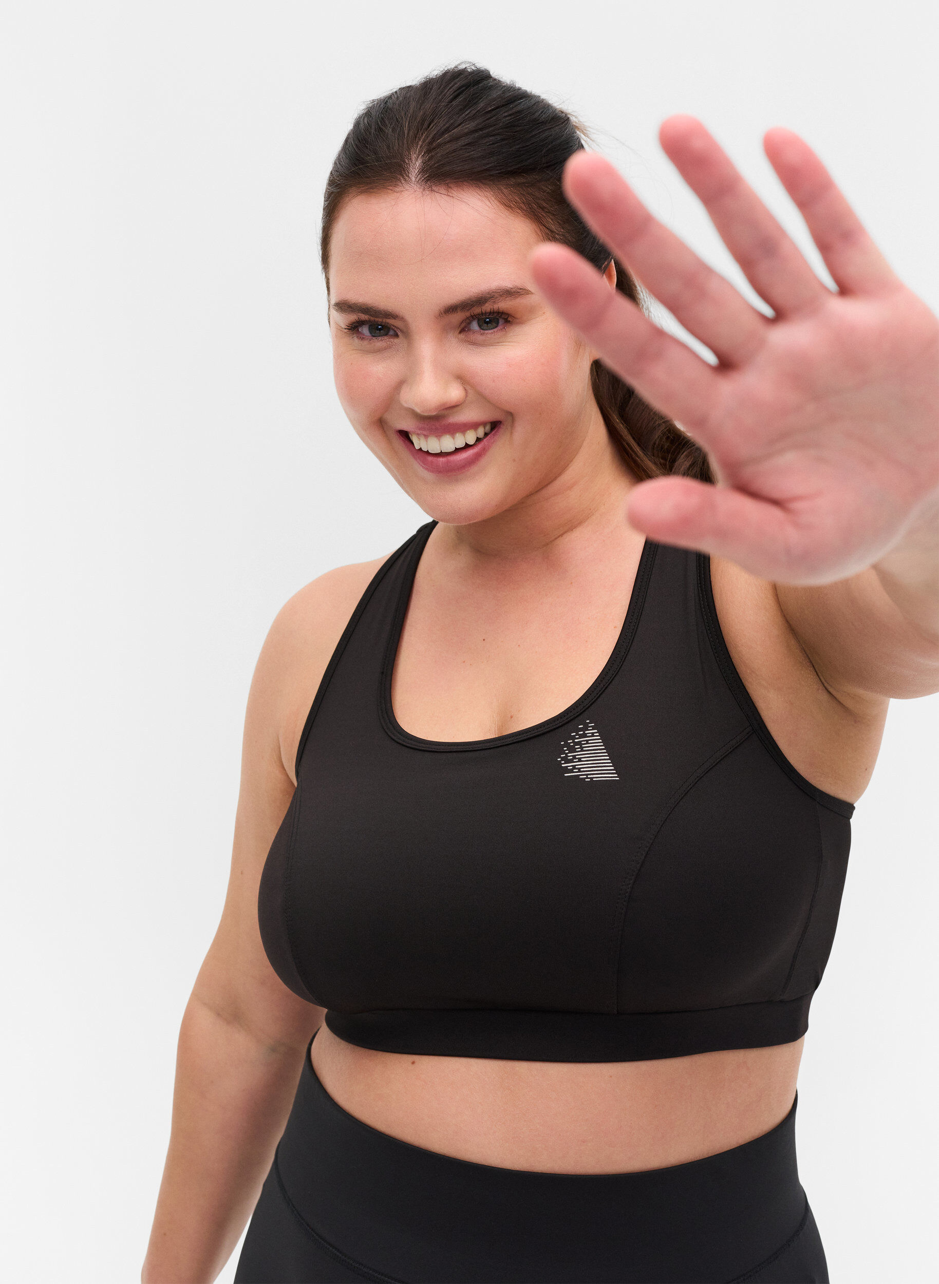 Zizzi Einfarbiges Sporttop mit Kreuzr&uuml;cken, Black, Model image number 2