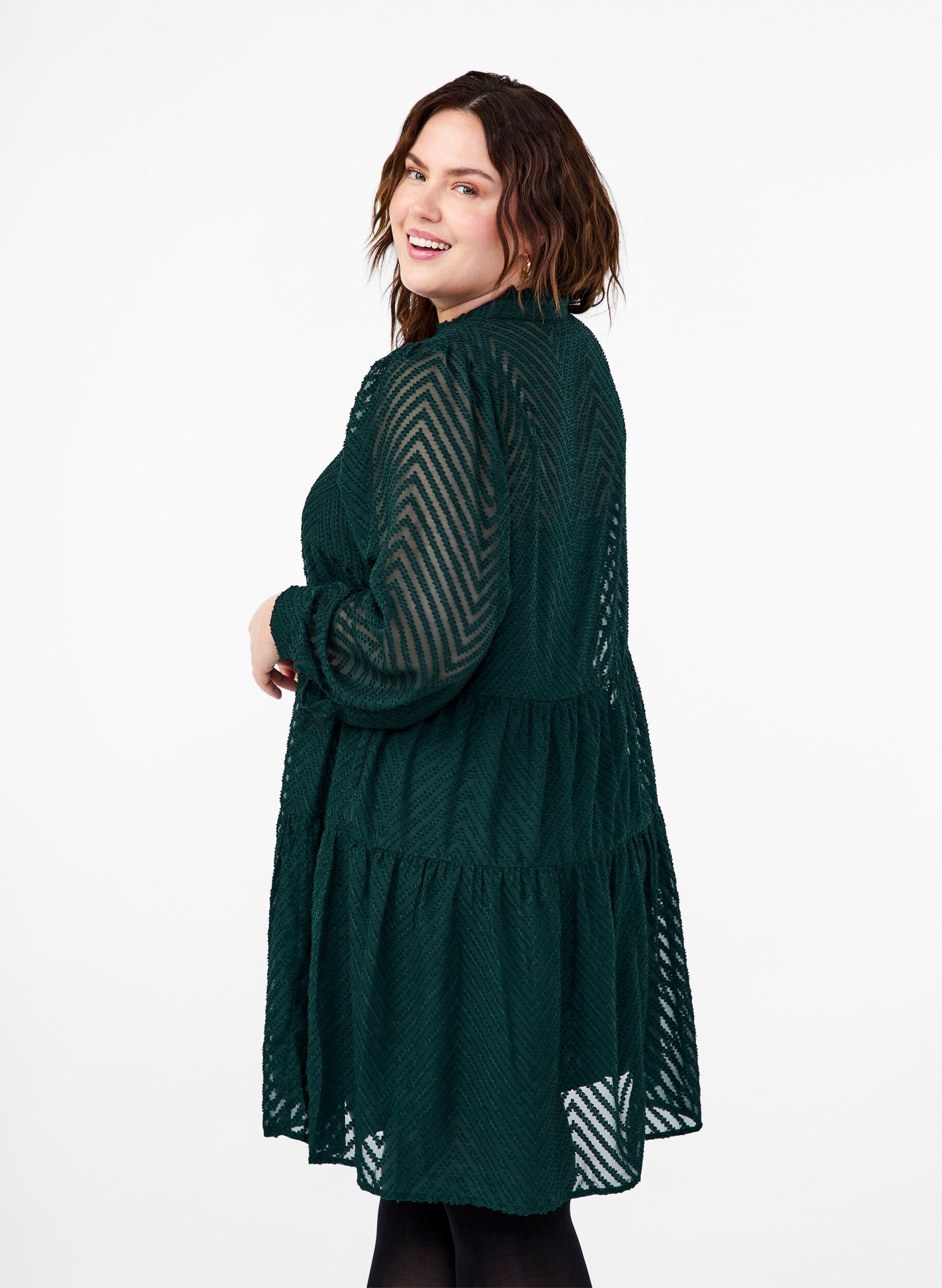 Zizzi Strukturiertes kurzes Kleid mit R&uuml;schenkragen, Scarab, Model image number 1