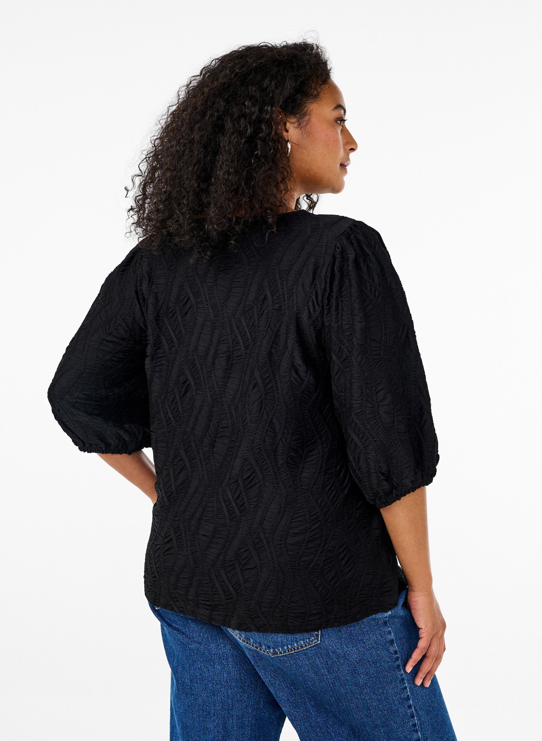Zizzi Bluse mit Struktur und 3/4-&Auml;rmeln, Schwarz, Model image number 2