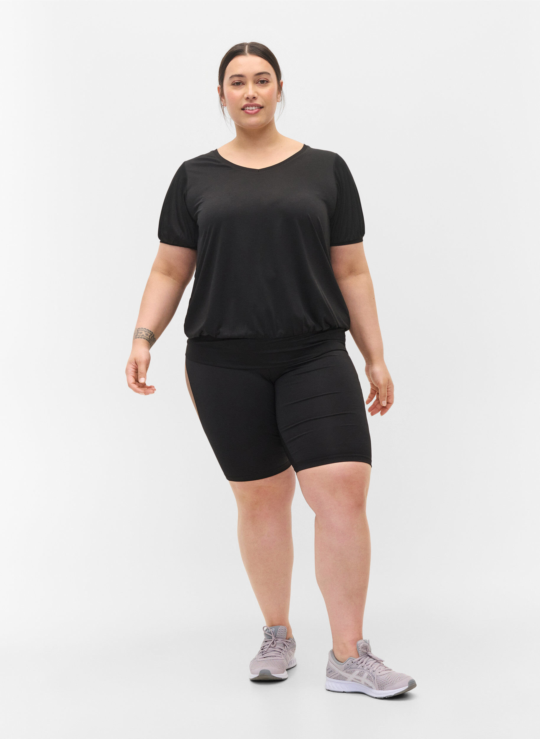 Zizzi Kurzarm-Trainingsbluse, Black, Model image number 2