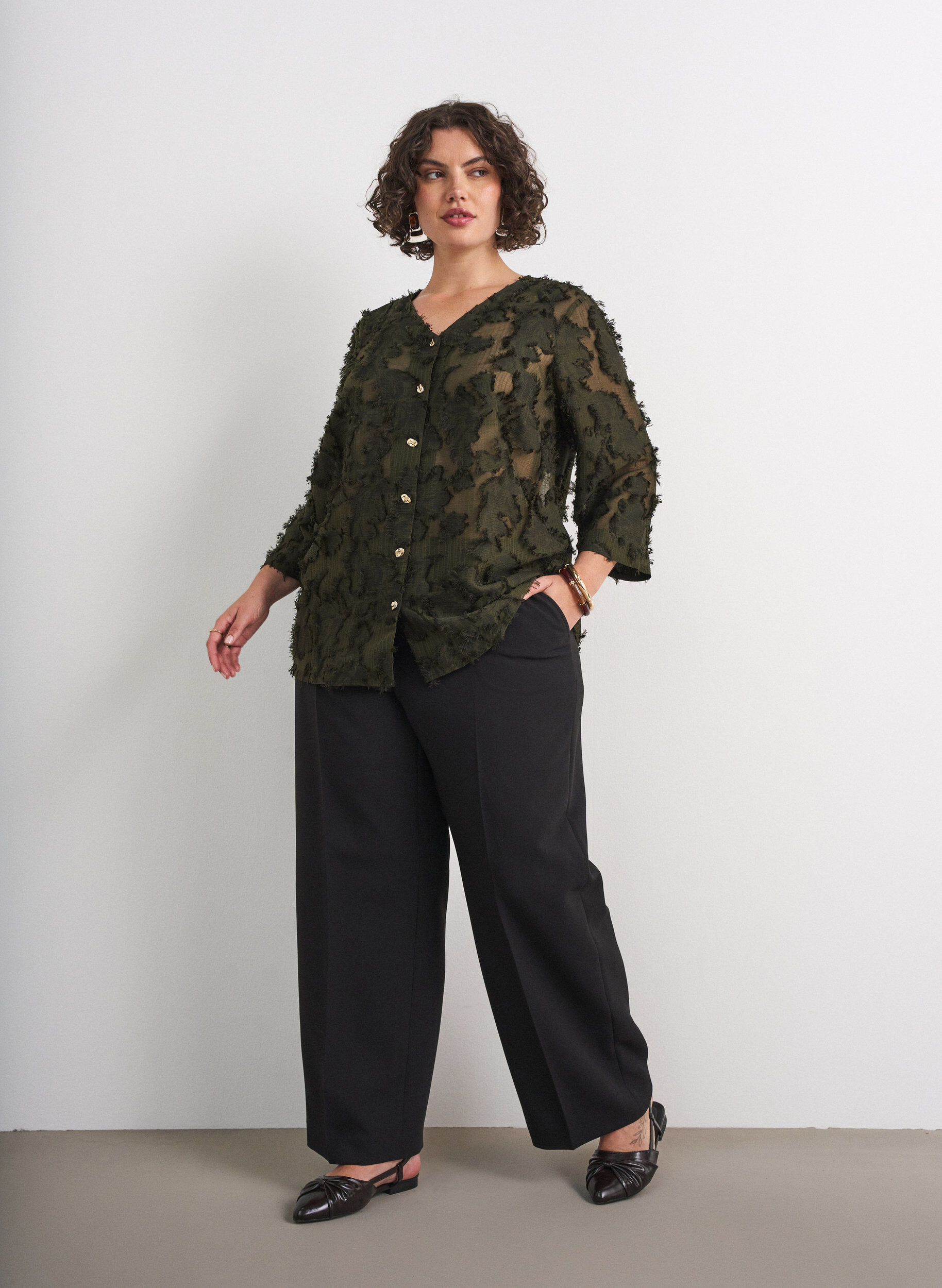 ZizziBluse mit ausgefransten F&auml;den und Struktur, Gr&uuml;n, Model image number 1