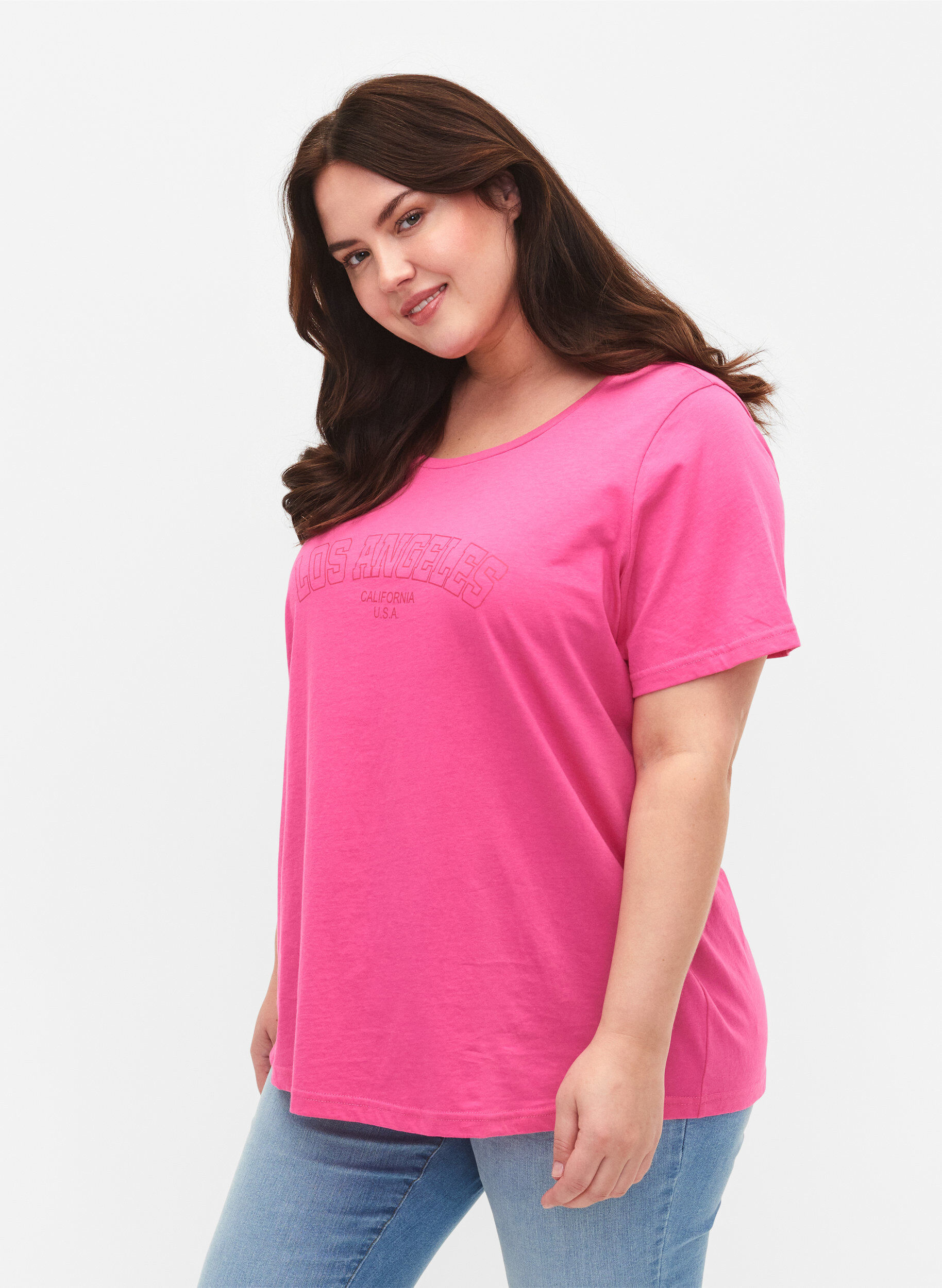 Zizzi T-Shirt aus Baumwolle mit Textprint, Shocking Pink W. LOS, Model image number 0