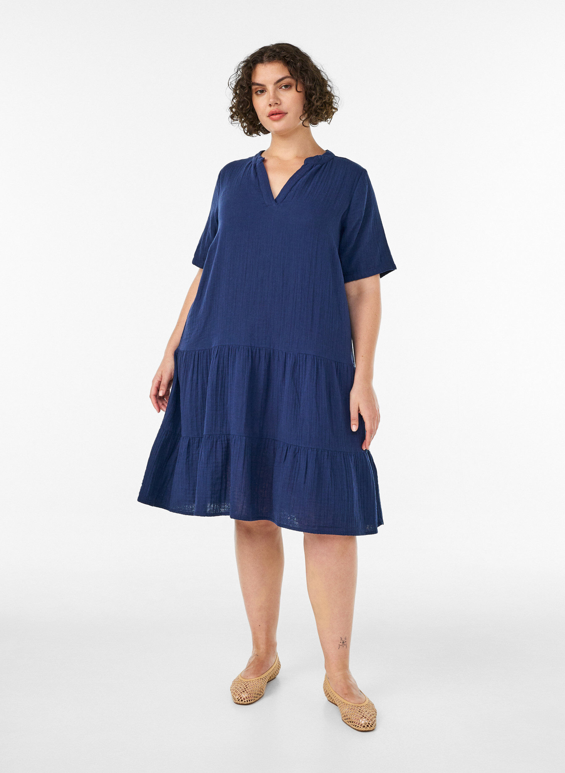 ZizziKurzes A-Linien-Kleid aus Baumwollmusselin, Blau, Model image number 1