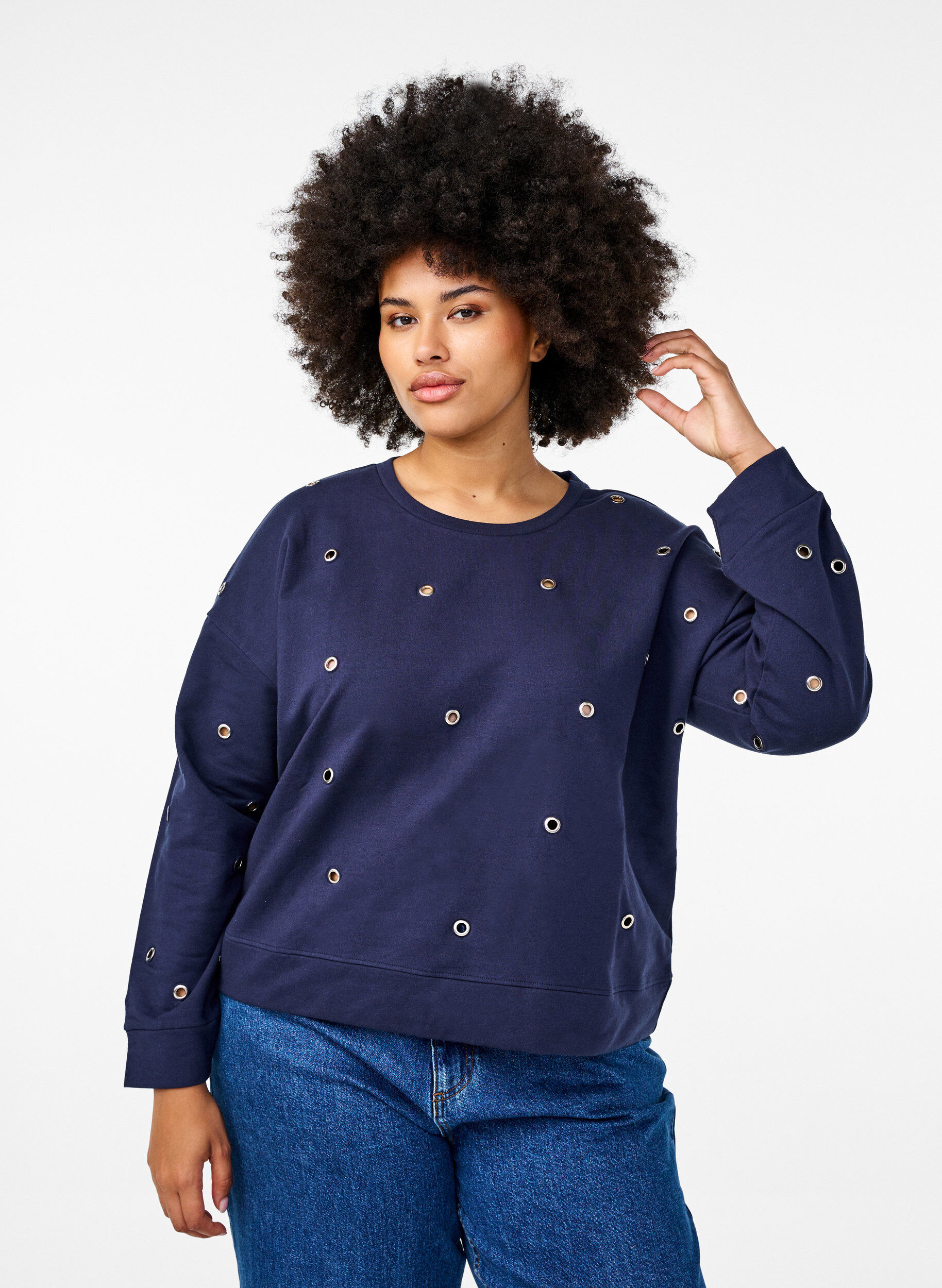 Sweatshirt mit &Ouml;sen, Blau, Model