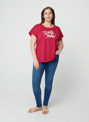 Kurzarm T-Shirt aus Baumwolle mit Print, Cerise w. Trouble , Model image number 2