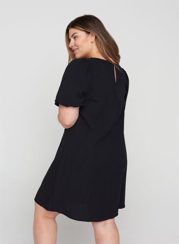 Kurzarm Kleid aus Viskose mit A-Linie, Black, Model image number 1
